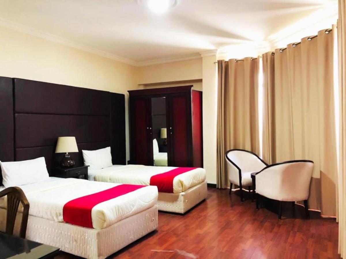 Majestic Hotel 麦纳麦 外观 照片