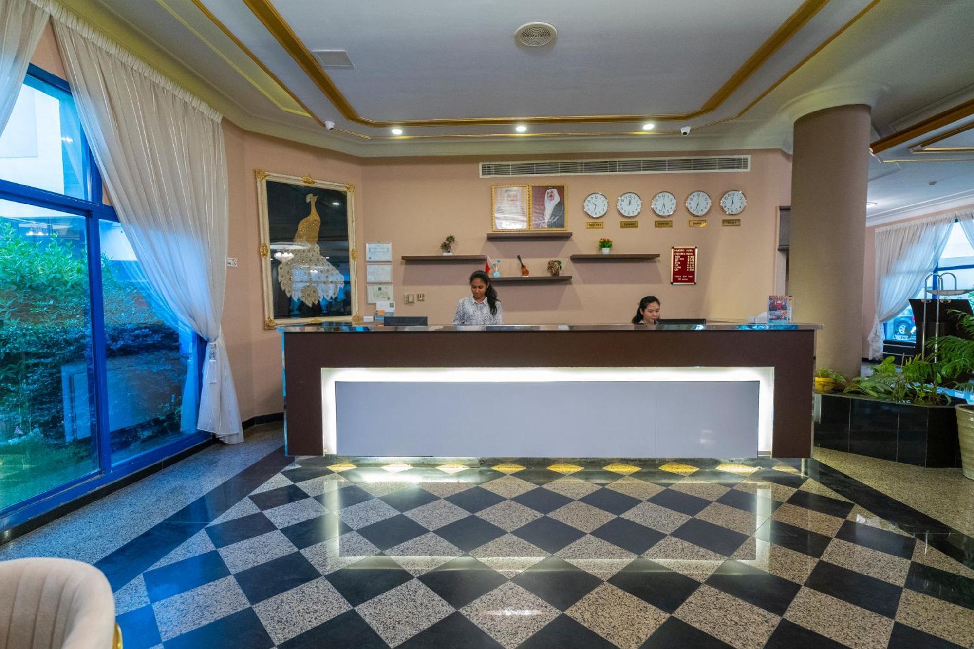 Majestic Hotel 麦纳麦 外观 照片